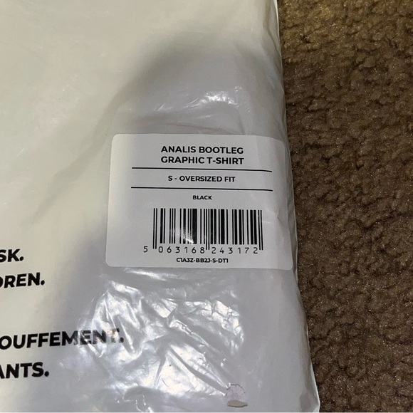 RARE Gymshark Analis Bootleg Graphic Shirt - Picture 5 of 5